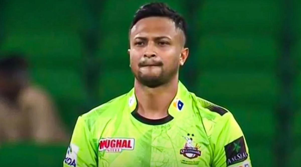 লাহোরকে ফাইনালে খেলার এক ধাপ এগিয়ে দিল সাকিবের এক উইকেট